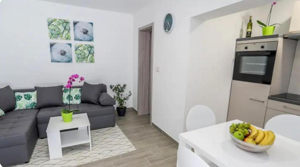 Apartman Rose *